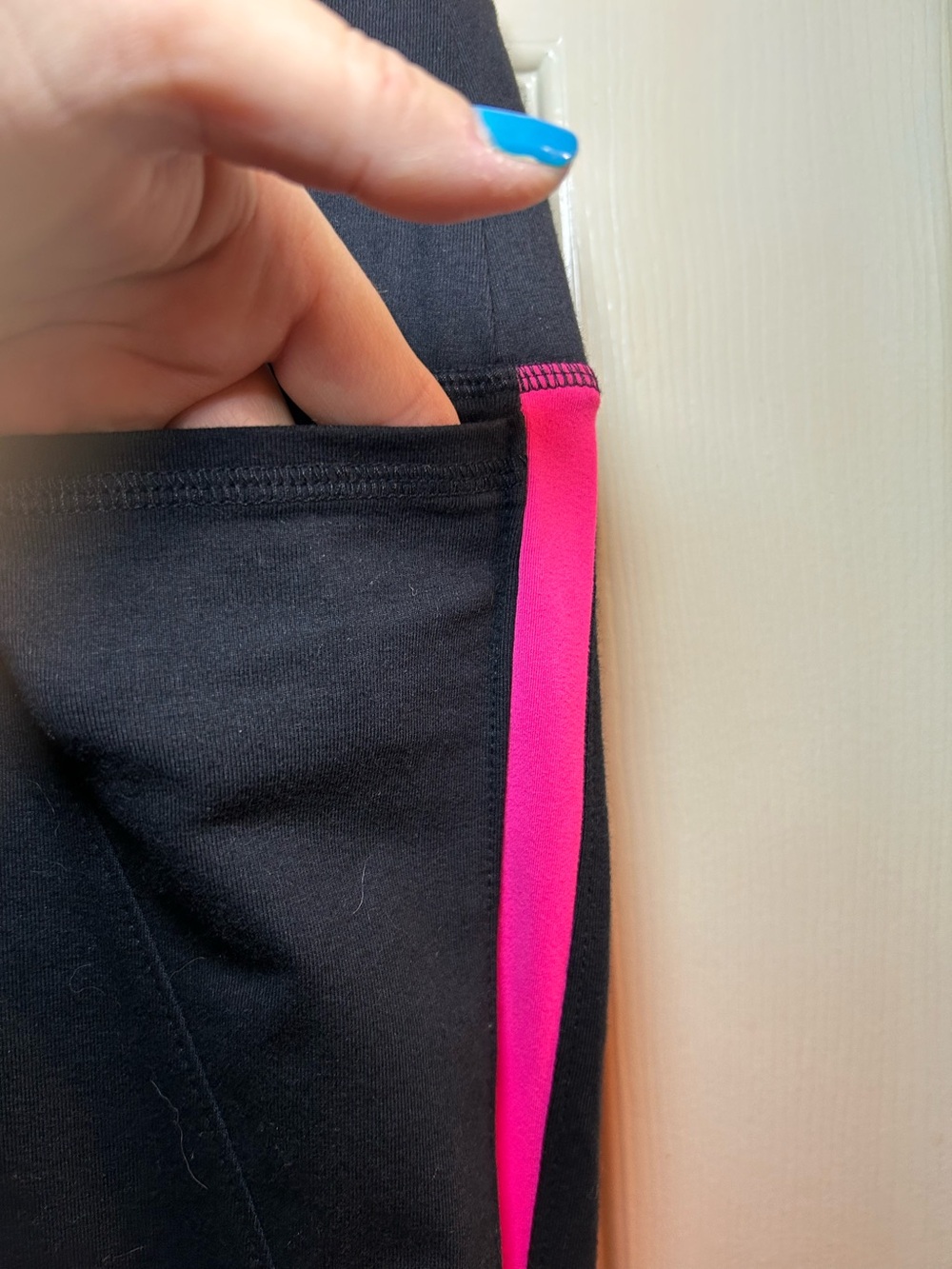 Women’s Capri Leggings with Pink Side Stripe - Picture 4 of 5